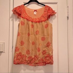 4/$20 Forever 21 floral silk blouse with ruffled cap sleeves